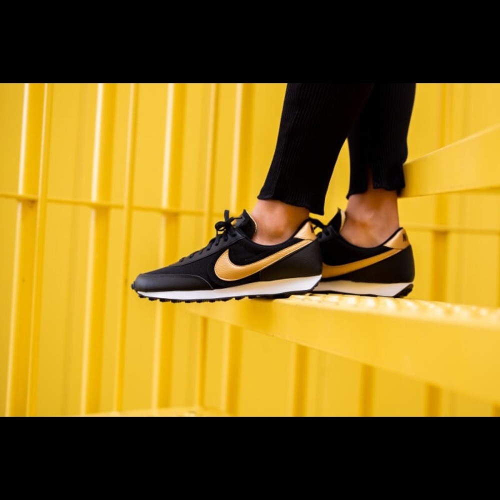 Nike Daybreak sneakers